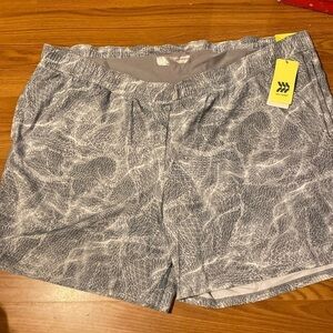 All in Motion Men’s Shorts size XXXL ( BW)